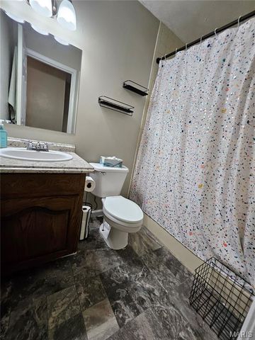 108 Wildrose Place, St Robert, MO 65584