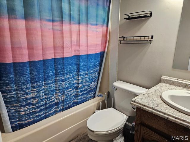 108 Wildrose Place, St Robert, MO 65584