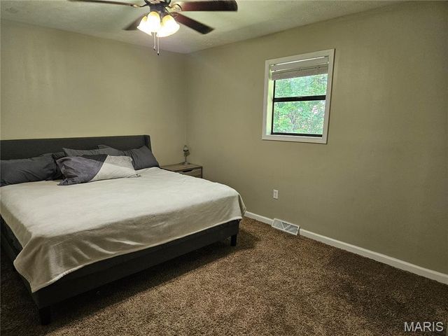 108 Wildrose Place, St Robert, MO 65584