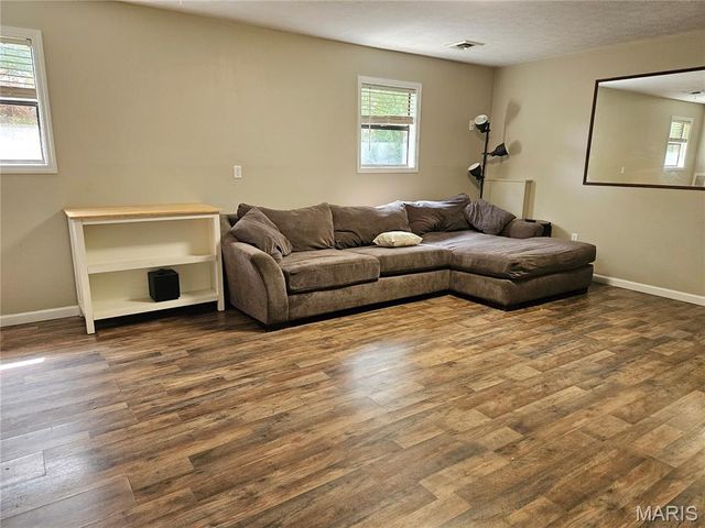 108 Wildrose Place, St Robert, MO 65584