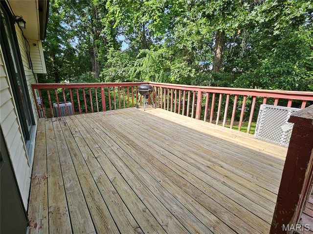 108 Wildrose Place, St Robert, MO 65584