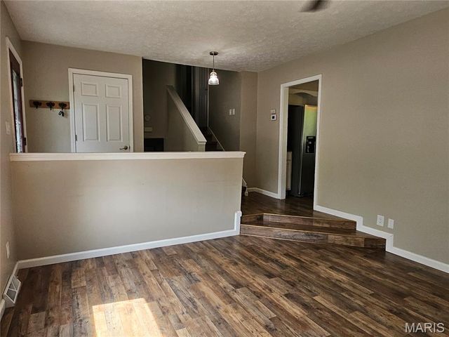 108 Wildrose Place, St Robert, MO 65584