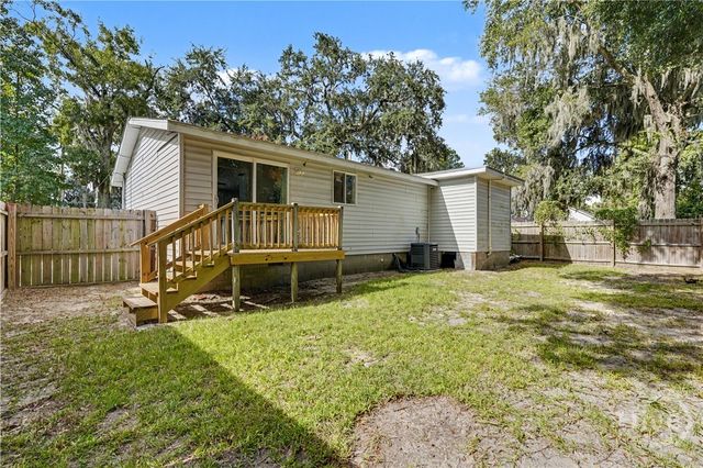 1204 Myers Street, Savannah, GA 31405