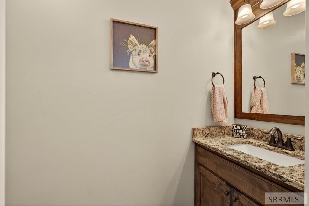Image 21 of property listing at 206 N 3600 E, Rigby, ID 83442