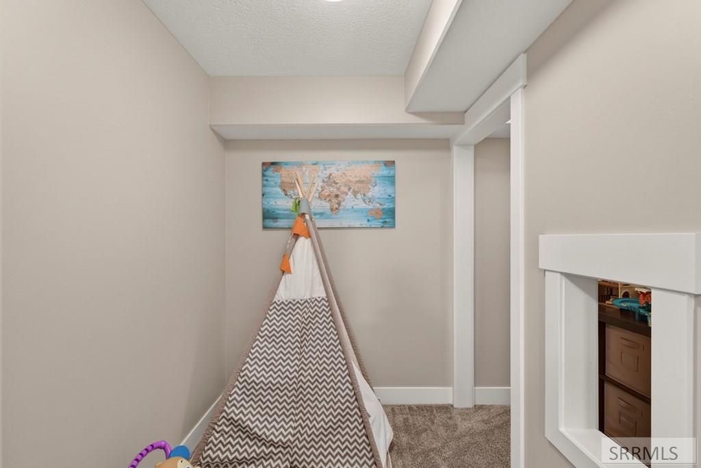 Image 27 of property listing at 206 N 3600 E, Rigby, ID 83442
