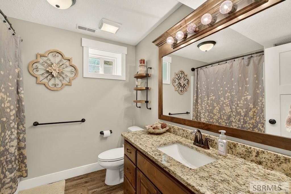 Image 29 of property listing at 206 N 3600 E, Rigby, ID 83442