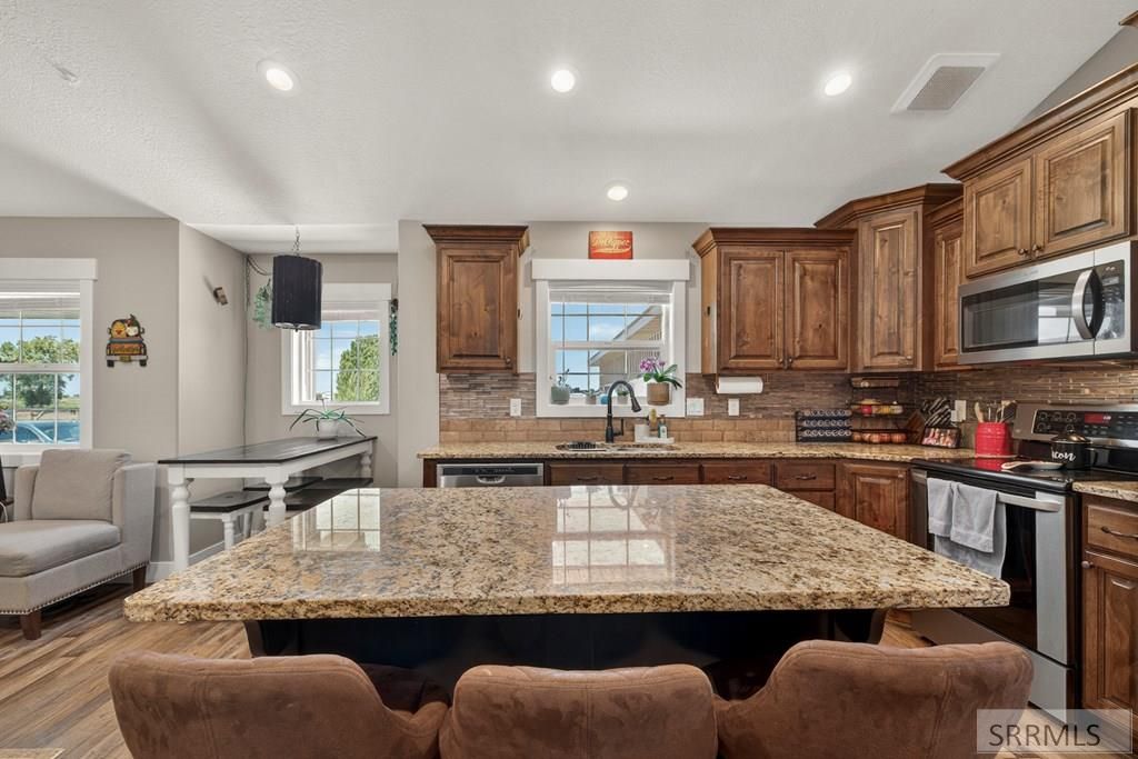 Image 9 of property listing at 206 N 3600 E, Rigby, ID 83442