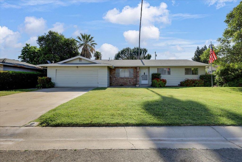 2233 Melba St, Yuba City, CA 95993