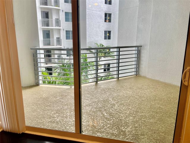 1830 RADIUS Drive 720, Hollywood, FL 33020
