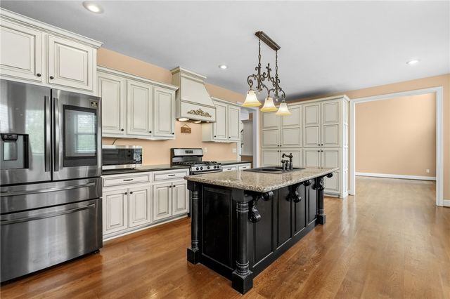 2805 Inwood Drive, Harrison, AR 72601