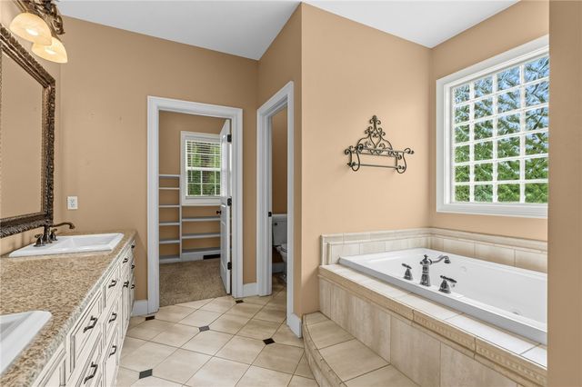 2805 Inwood Drive, Harrison, AR 72601