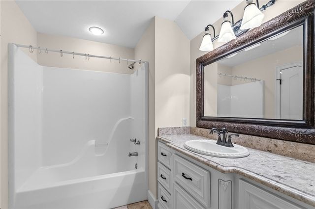 2805 Inwood Drive, Harrison, AR 72601