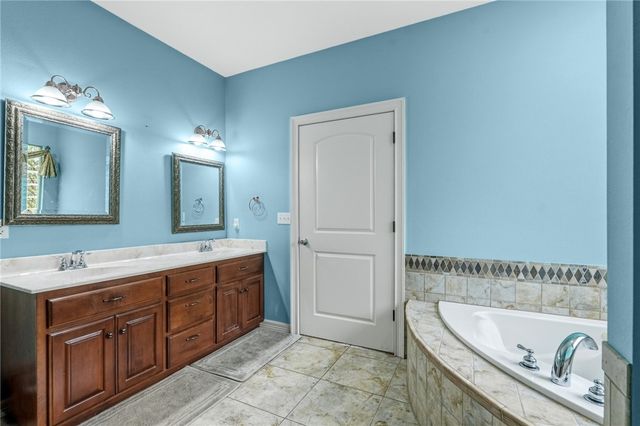 2805 Inwood Drive, Harrison, AR 72601