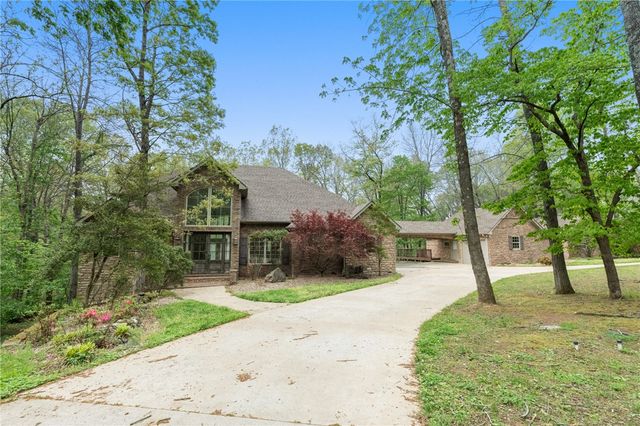 2805 Inwood Drive, Harrison, AR 72601