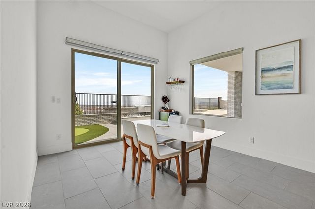 472 Sand Dune Arch Street, Las Vegas, NV 89138