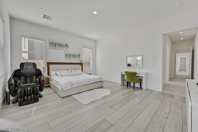 472 Sand Dune Arch Street, Las Vegas, NV 89138