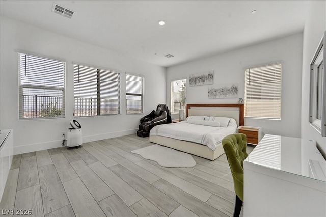 472 Sand Dune Arch Street, Las Vegas, NV 89138