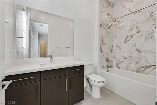 472 Sand Dune Arch Street, Las Vegas, NV 89138