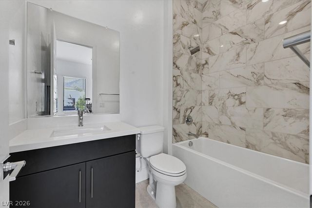 472 Sand Dune Arch Street, Las Vegas, NV 89138