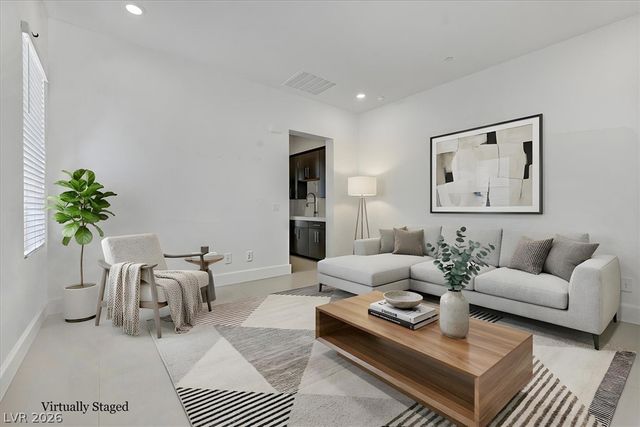 472 Sand Dune Arch Street, Las Vegas, NV 89138