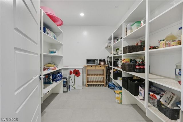 472 Sand Dune Arch Street, Las Vegas, NV 89138