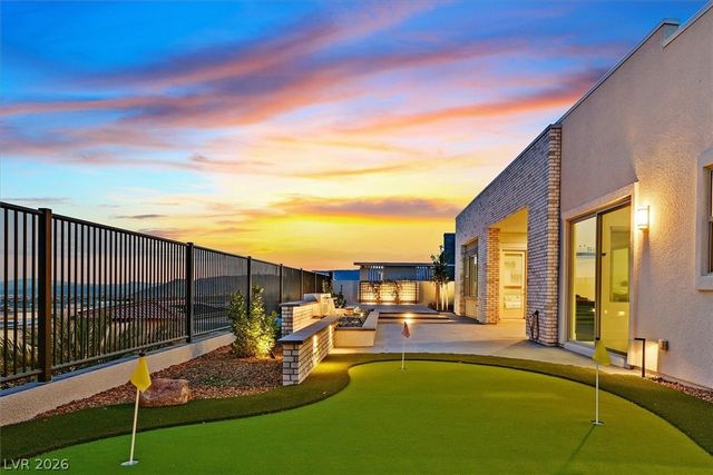 472 Sand Dune Arch Street, Las Vegas, NV 89138