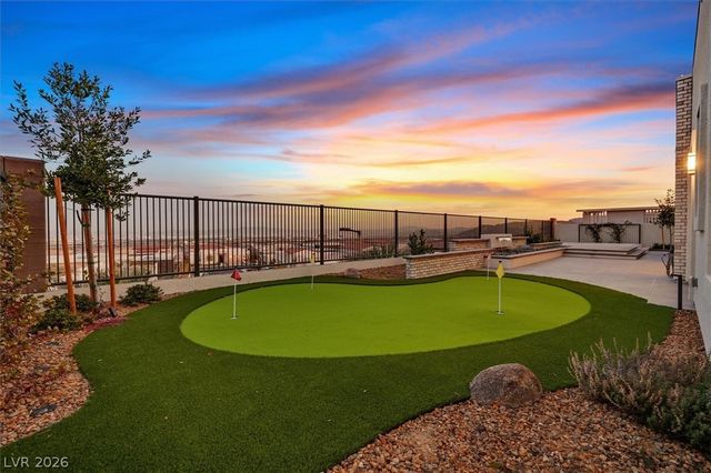 472 Sand Dune Arch Street, Las Vegas, NV 89138