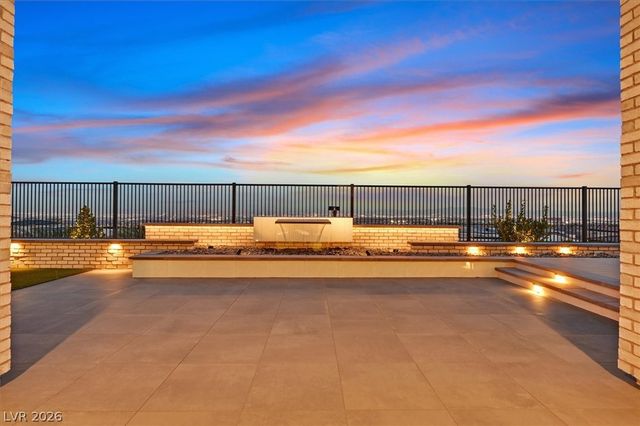 472 Sand Dune Arch Street, Las Vegas, NV 89138