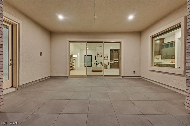 472 Sand Dune Arch Street, Las Vegas, NV 89138