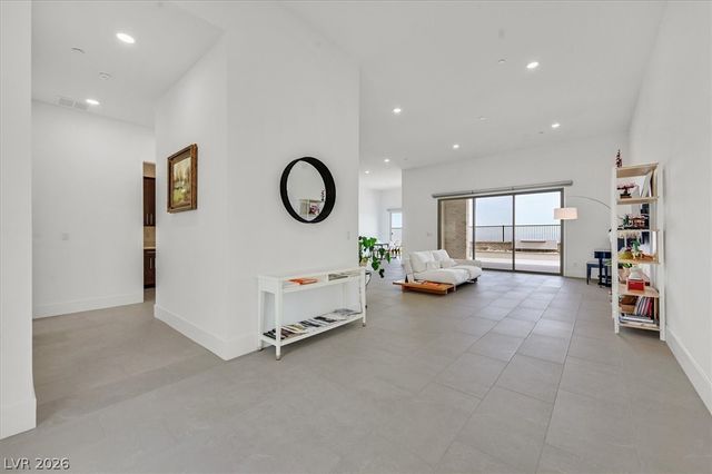 472 Sand Dune Arch Street, Las Vegas, NV 89138