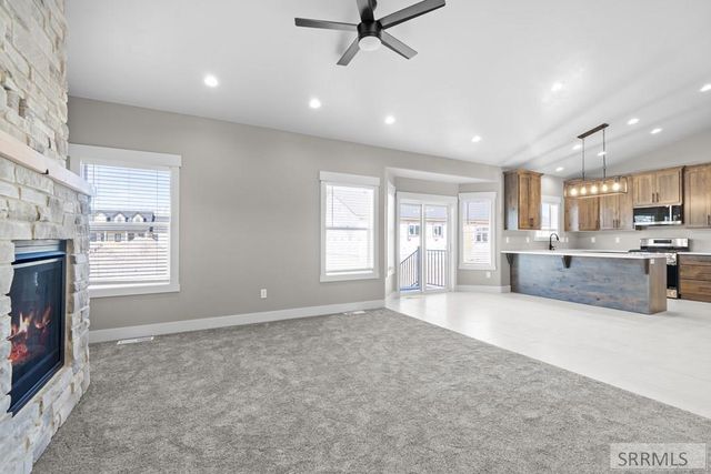 1649 Palm Springs Drive, Idaho Falls, ID 83404