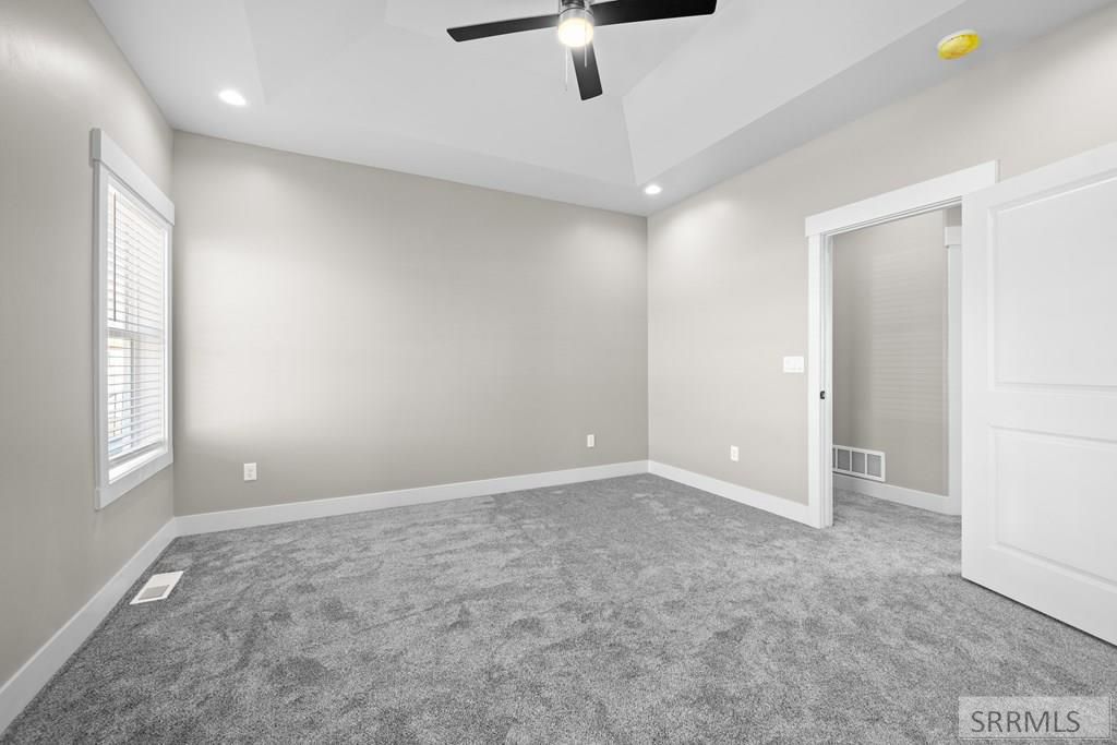 Image 10 of property listing at 1649 Palm Springs Drive, Idaho Falls, ID 83404