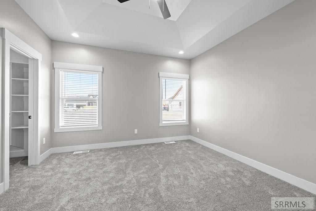 Image 11 of property listing at 1649 Palm Springs Drive, Idaho Falls, ID 83404
