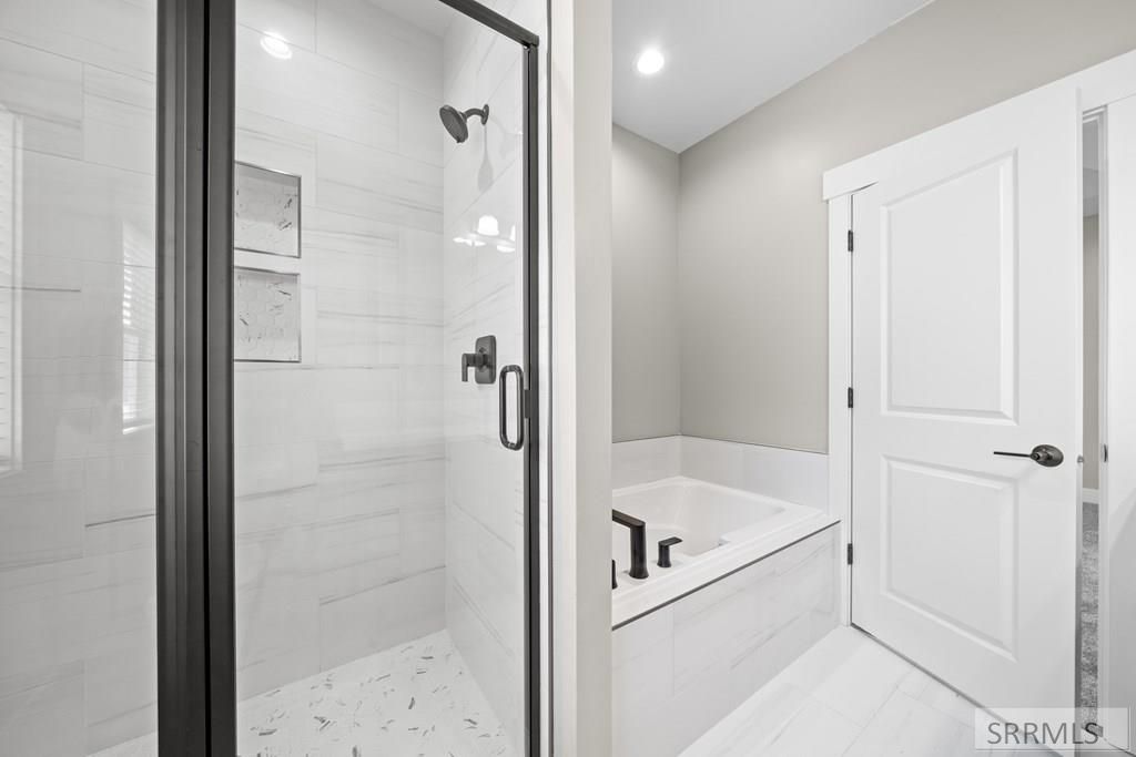 Image 14 of property listing at 1649 Palm Springs Drive, Idaho Falls, ID 83404
