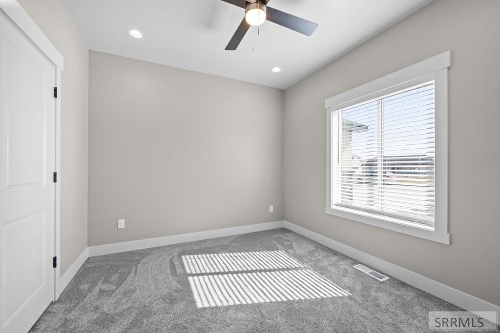 Image 18 of property listing at 1649 Palm Springs Drive, Idaho Falls, ID 83404