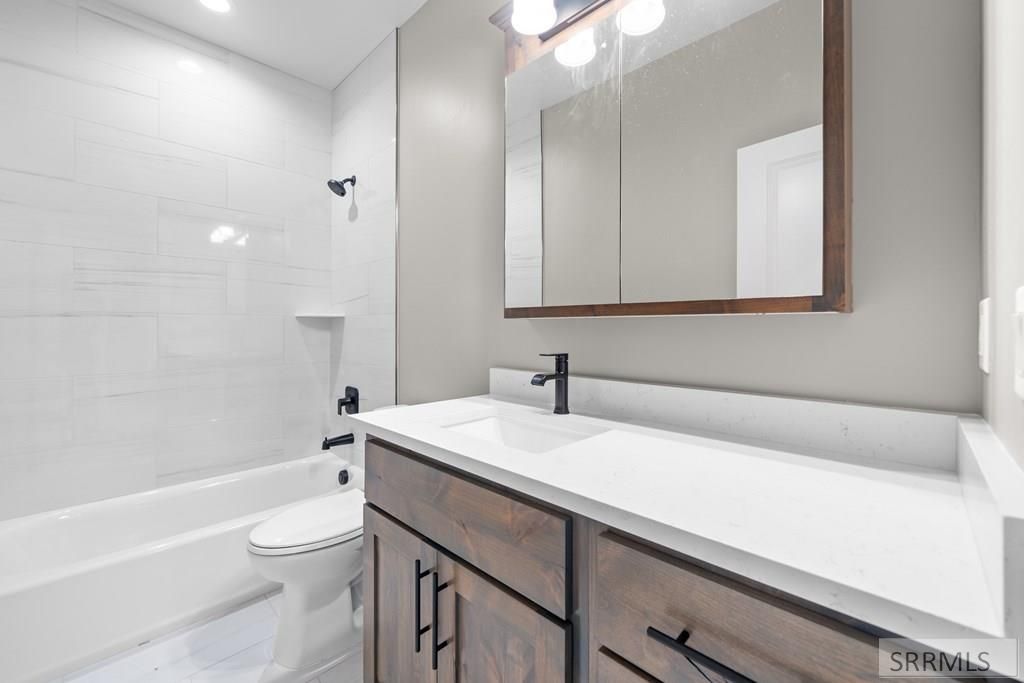 Image 20 of property listing at 1649 Palm Springs Drive, Idaho Falls, ID 83404