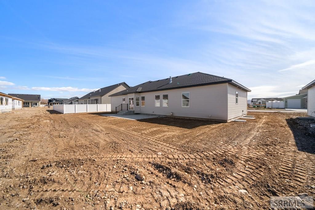 Image 38 of property listing at 1649 Palm Springs Drive, Idaho Falls, ID 83404