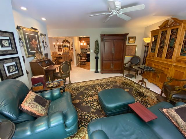 3406 Kim CT APT B24, Roanoke, VA 24018