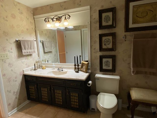 3406 Kim CT APT B24, Roanoke, VA 24018