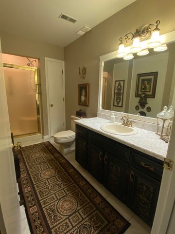 3406 Kim CT APT B24, Roanoke, VA 24018