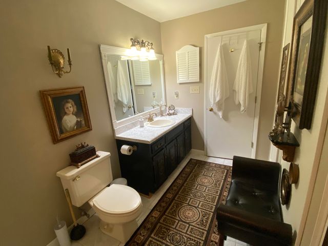 3406 Kim CT APT B24, Roanoke, VA 24018