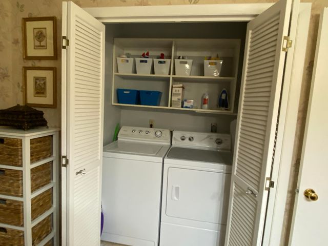 3406 Kim CT APT B24, Roanoke, VA 24018