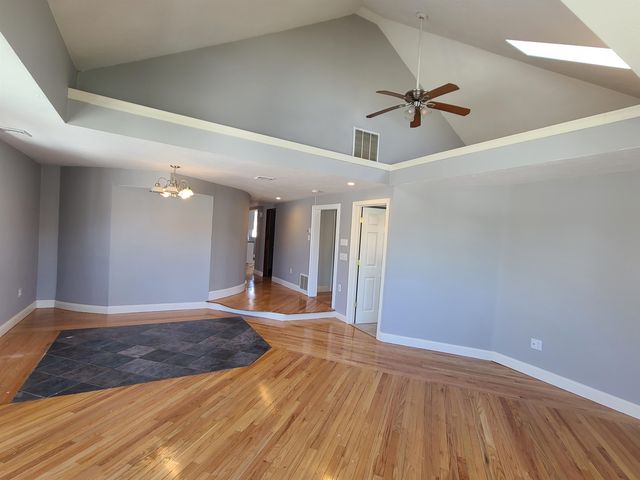 6 Francis Street, Hampton, NH 03842