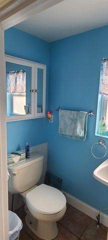 6 Francis Street, Hampton, NH 03842