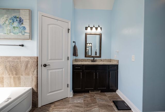 204 Bluebriar Trace, Clarksville, TN 37043