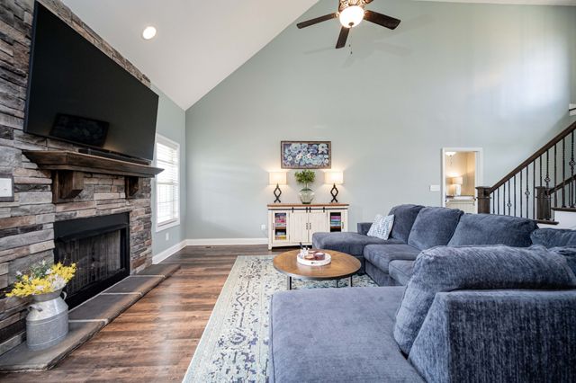 204 Bluebriar Trace, Clarksville, TN 37043