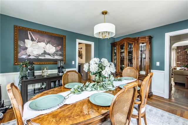 75 Knotty Oak Road, Coventry, RI 02816