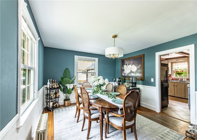 75 Knotty Oak Road, Coventry, RI 02816