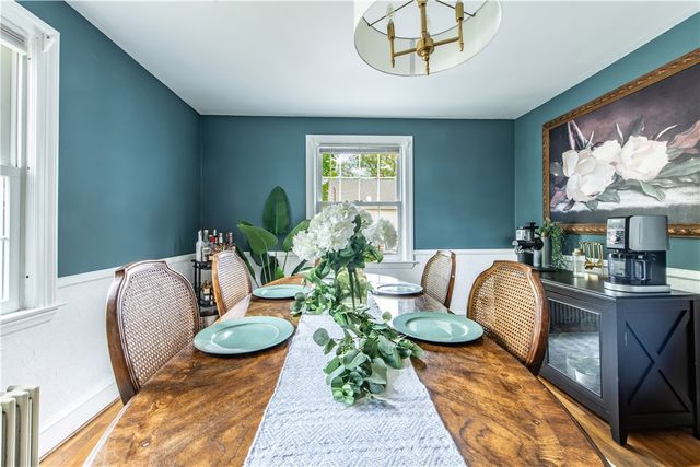 75 Knotty Oak Road, Coventry, RI 02816