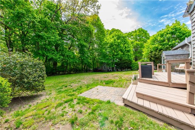 75 Knotty Oak Road, Coventry, RI 02816